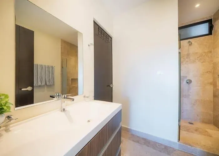 Bright & Spacious 1br In The Center Playa del Carmen