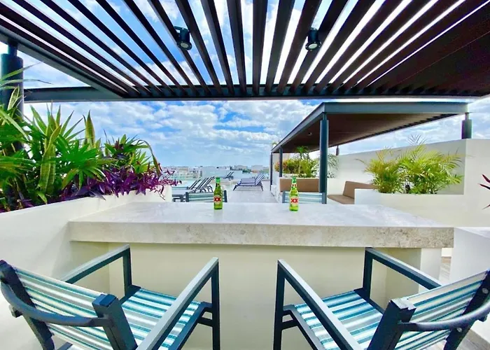 Bright & Spacious 1br In The Center * Playa del Carmen